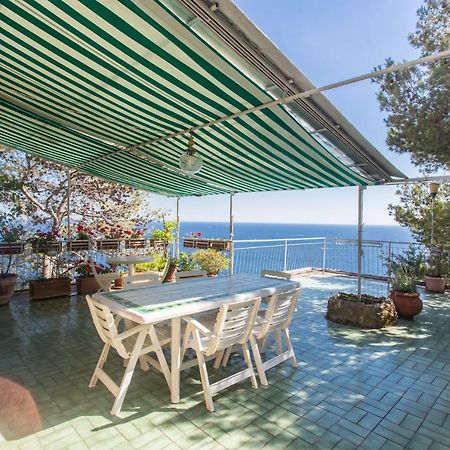Stunning View Relax Tra Mare E Cielo Apartman Villa Solari Kültér fotó