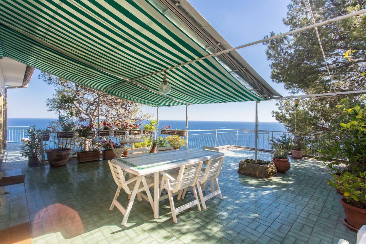Stunning View Relax Tra Mare E Cielo Apartman Villa Solari Kültér fotó