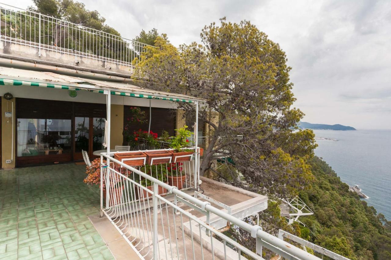 Stunning View Relax Tra Mare E Cielo Apartman Villa Solari Kültér fotó